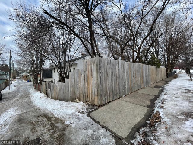 151-153 Page Street W, Saint Paul, MN 55107