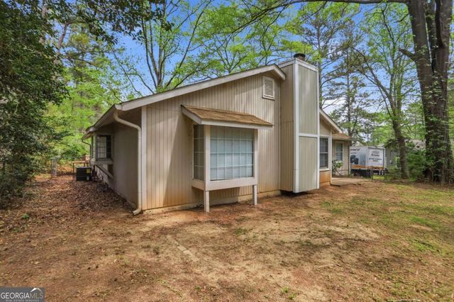 44 Burnham Circle, Jonesboro, GA 30238