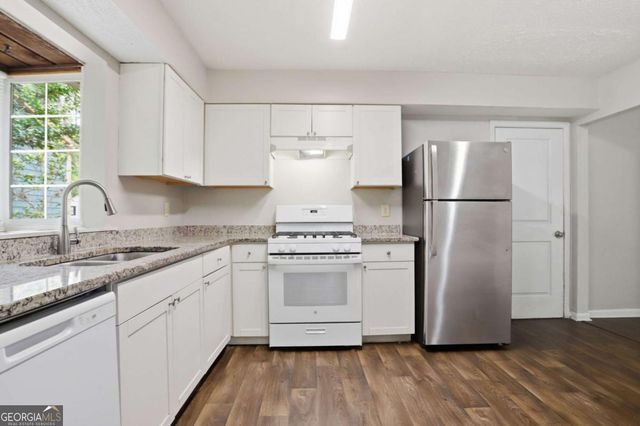 44 Burnham Circle, Jonesboro, GA 30238