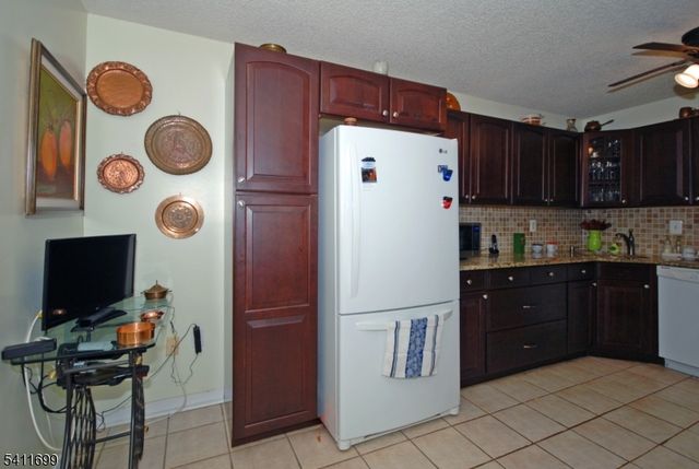 1418 Magnolia Ln Ondo, Branchburg Twp., NJ 08876