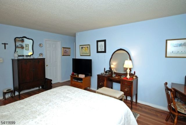 1418 Magnolia Ln Ondo, Branchburg Twp., NJ 08876