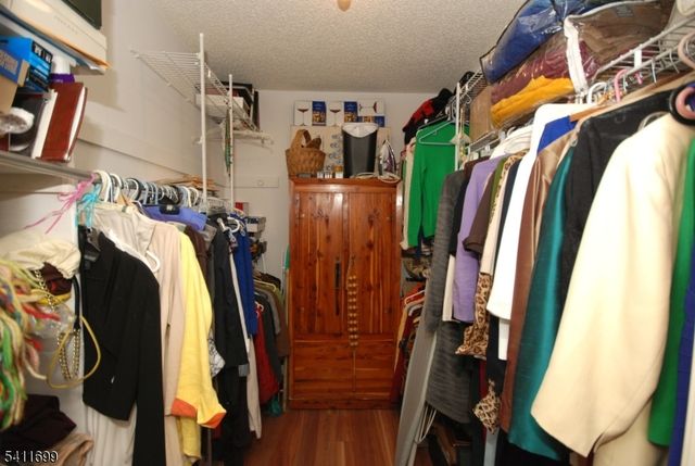 1418 Magnolia Ln Ondo, Branchburg Twp., NJ 08876