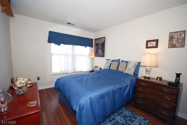 1418 Magnolia Ln Ondo, Branchburg Twp., NJ 08876