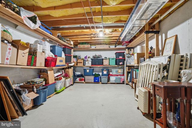 4996 PEPPER LN, Douglassville, PA 19518