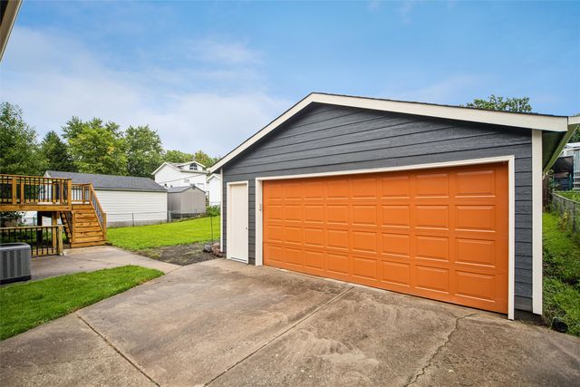 4415 66th Street, Urbandale, IA 50322