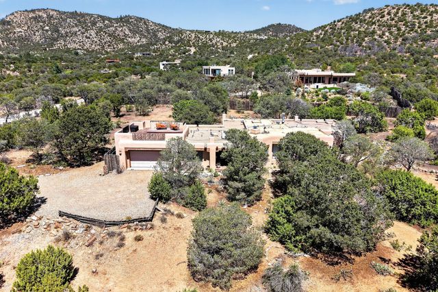 6 Cloudstone Drive, Santa Fe, NM 87505
