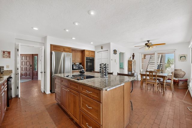 6 Cloudstone Drive, Santa Fe, NM 87505