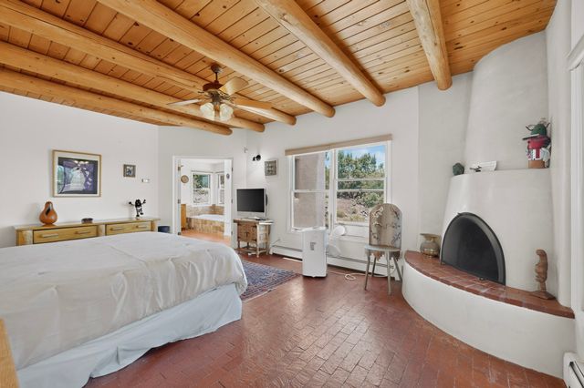 6 Cloudstone Drive, Santa Fe, NM 87505