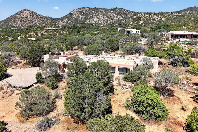 6 Cloudstone Drive, Santa Fe, NM 87505