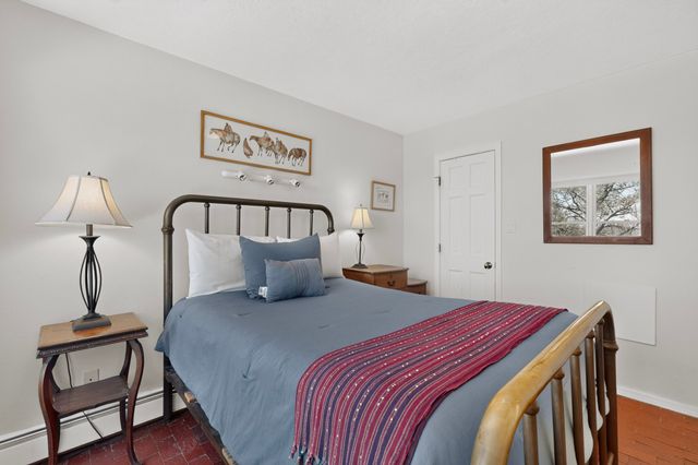 6 Cloudstone Drive, Santa Fe, NM 87505