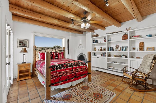 6 Cloudstone Drive, Santa Fe, NM 87505