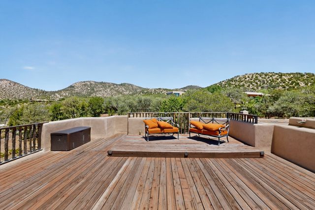 6 Cloudstone Drive, Santa Fe, NM 87505