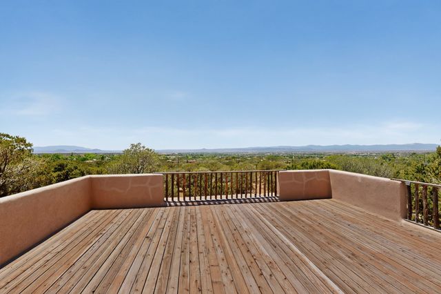 6 Cloudstone Drive, Santa Fe, NM 87505