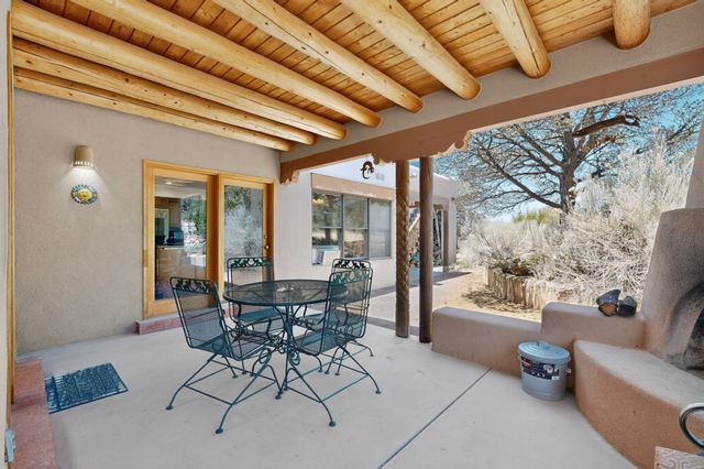 6 Cloudstone Drive, Santa Fe, NM 87505