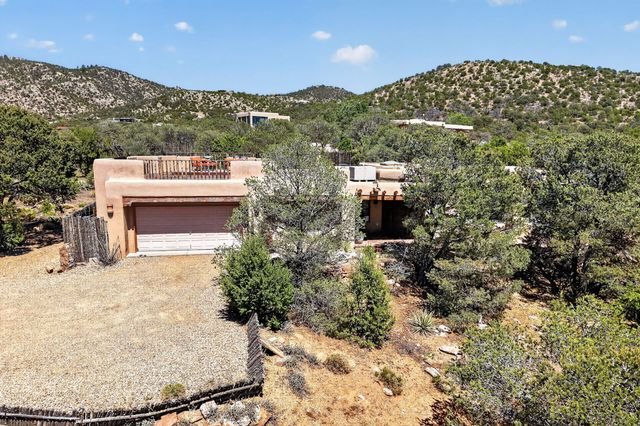 6 Cloudstone Drive, Santa Fe, NM 87505