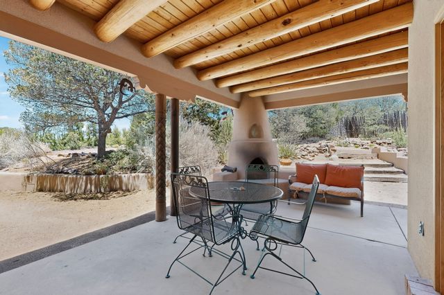 6 Cloudstone Drive, Santa Fe, NM 87505