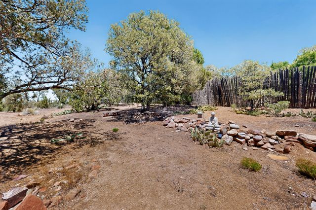 6 Cloudstone Drive, Santa Fe, NM 87505