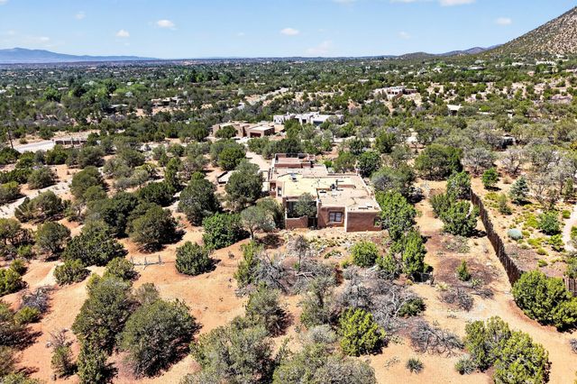 6 Cloudstone Drive, Santa Fe, NM 87505