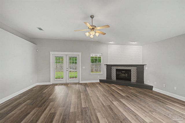 5897 Arch Ave, Pensacola, FL 32526