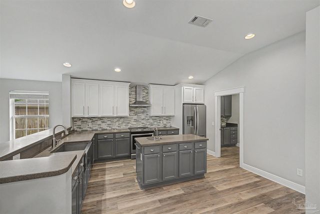 5897 Arch Ave, Pensacola, FL 32526