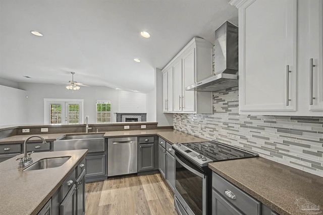 5897 Arch Ave, Pensacola, FL 32526
