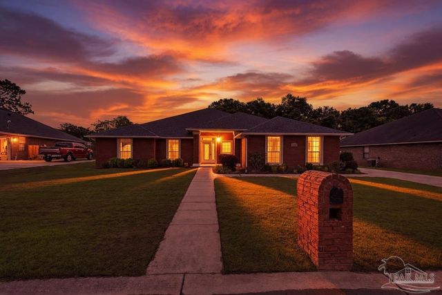 5897 Arch Ave, Pensacola, FL 32526