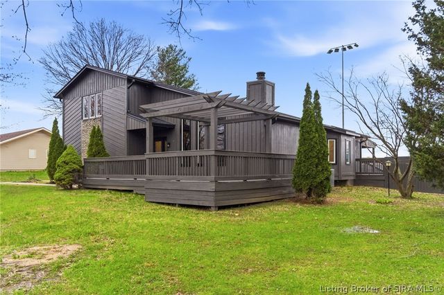 626 Mulberry Street, Sellersburg, IN 47172