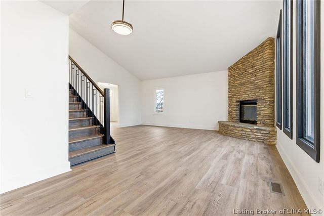 626 Mulberry Street, Sellersburg, IN 47172