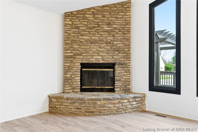 626 Mulberry Street, Sellersburg, IN 47172