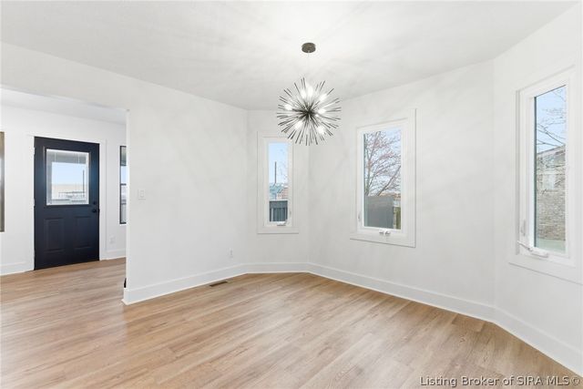 626 Mulberry Street, Sellersburg, IN 47172