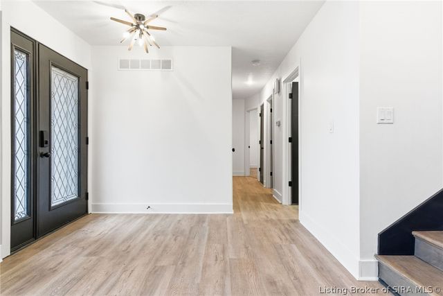 626 Mulberry Street, Sellersburg, IN 47172