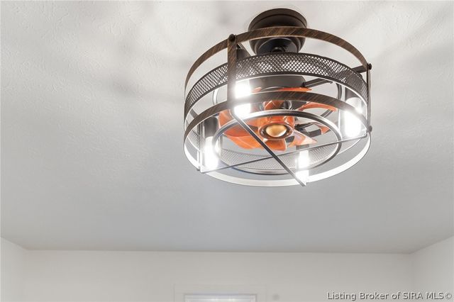 626 Mulberry Street, Sellersburg, IN 47172