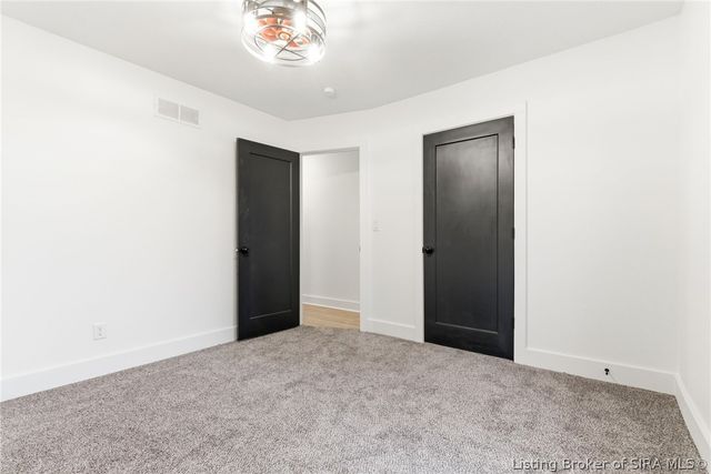 626 Mulberry Street, Sellersburg, IN 47172