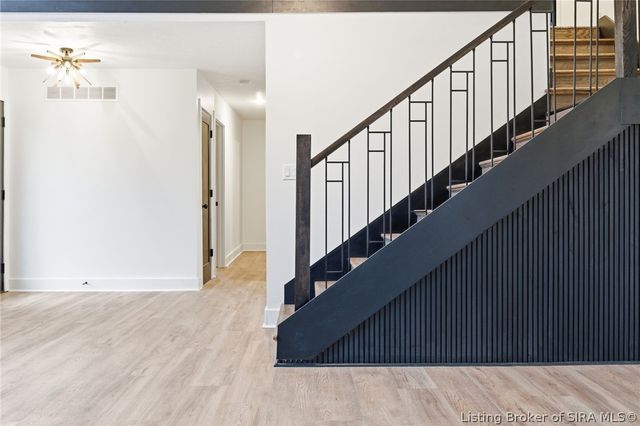 626 Mulberry Street, Sellersburg, IN 47172