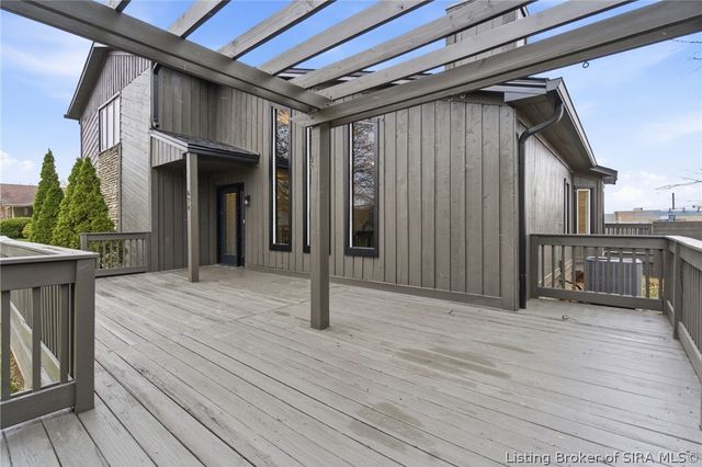 626 Mulberry Street, Sellersburg, IN 47172