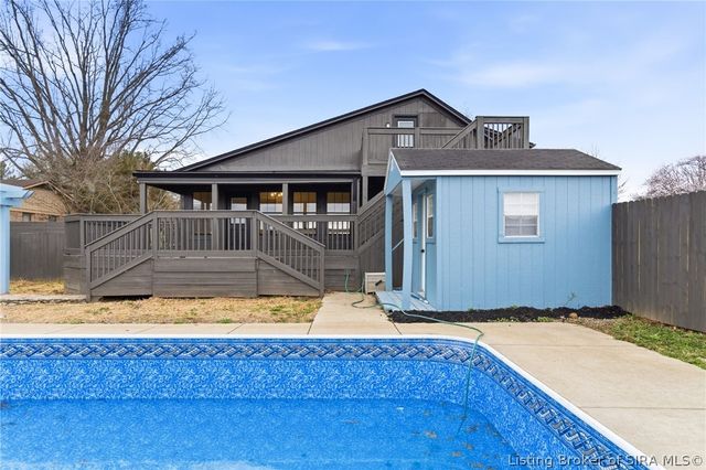 626 Mulberry Street, Sellersburg, IN 47172