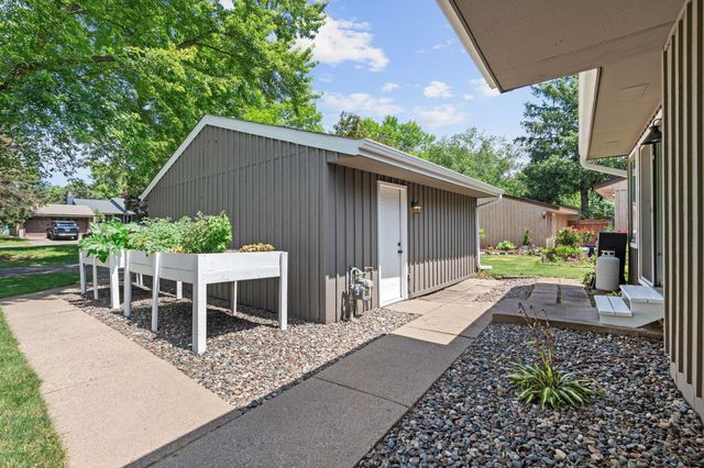 11757 Red Fox Drive, Maple Grove, MN 55369