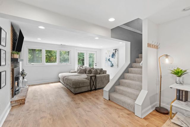 11757 Red Fox Drive, Maple Grove, MN 55369
