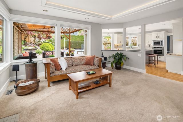 6622 NE 151st Street, Kenmore, WA 98028