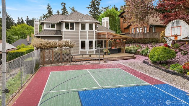 6622 NE 151st Street, Kenmore, WA 98028