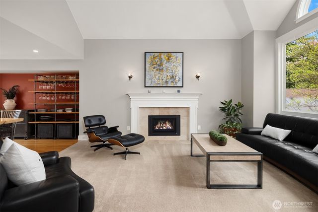 6622 NE 151st Street, Kenmore, WA 98028