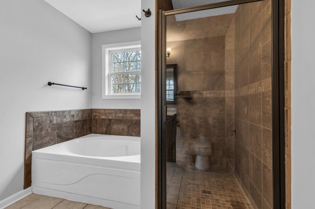 1176 Freedom Dr, Clarksville, TN 37042