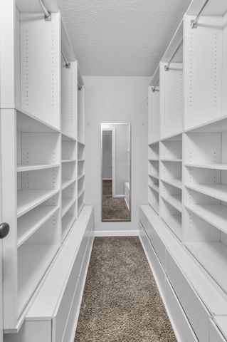 1176 Freedom Dr, Clarksville, TN 37042