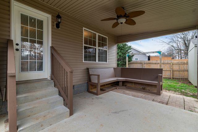 1176 Freedom Dr, Clarksville, TN 37042