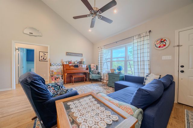 130 Arabian Ct, Gilmer, TX 75645