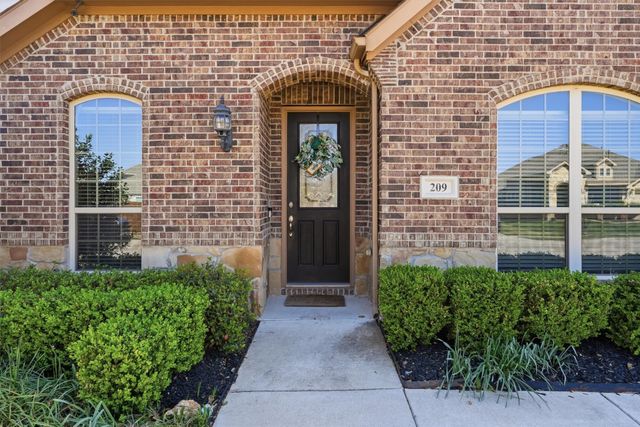 209 Spruce Valley Drive, Justin, TX 76247