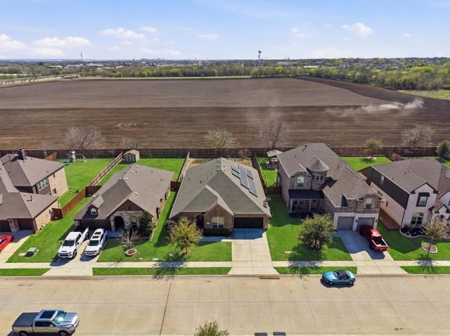 209 Spruce Valley Drive, Justin, TX 76247