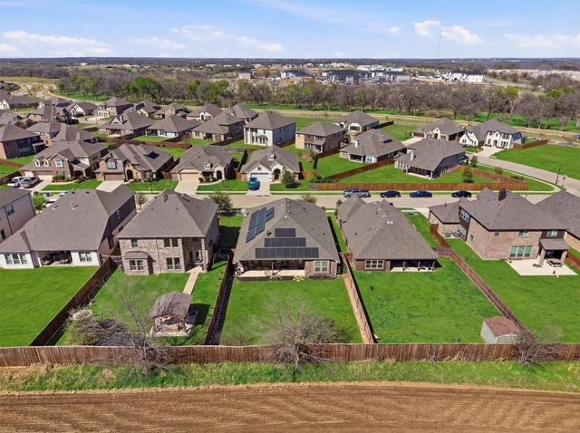 209 Spruce Valley Drive, Justin, TX 76247