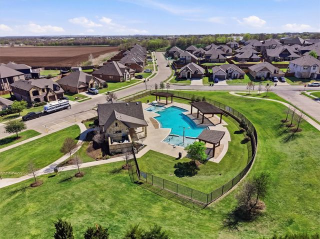 209 Spruce Valley Drive, Justin, TX 76247