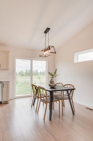 10126 Burgundy Drive, Horace, ND 58047